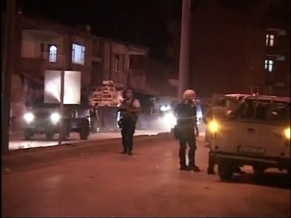 Hakkari silah sesleriyle yankılandı