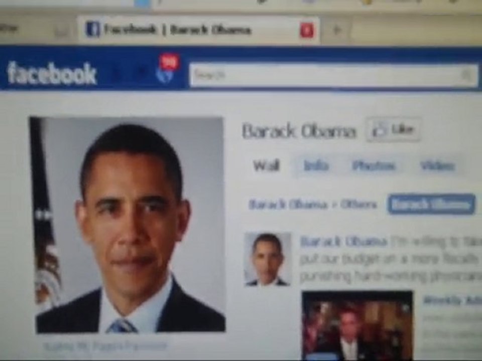 FACEOFF - Ashton Kutcher vs President Obama