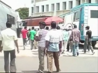 Vijay And Asin In Kavalkaran by Vijay-Only.Skyrock.Com