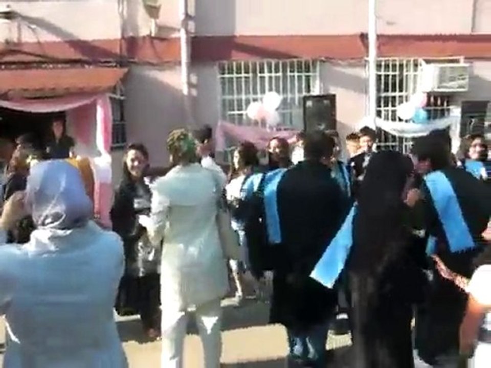 Demirtaşpaşa İlköğretim Okulu 2009-10 8.Sınıflar Kep Töreni3