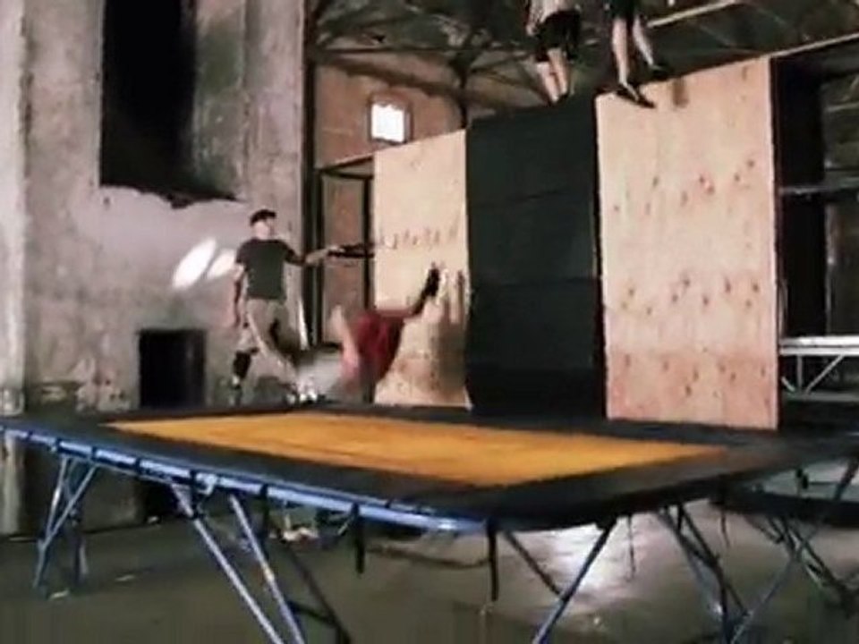 squae trampoline