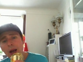 Wiwi égratigne "l'amour en couleurs"