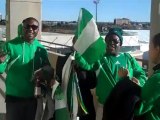 Νιγηριανοί φίλαθλοι πριν το ματς με την Ελλάδα