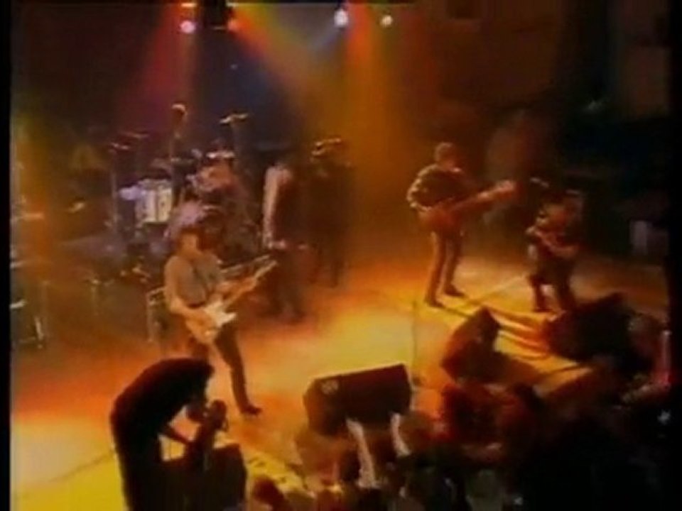 Dr Feelgood - Down At The Doctors - Live Legends