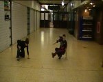 show breakdance la défense (bgirl kils and kalash)