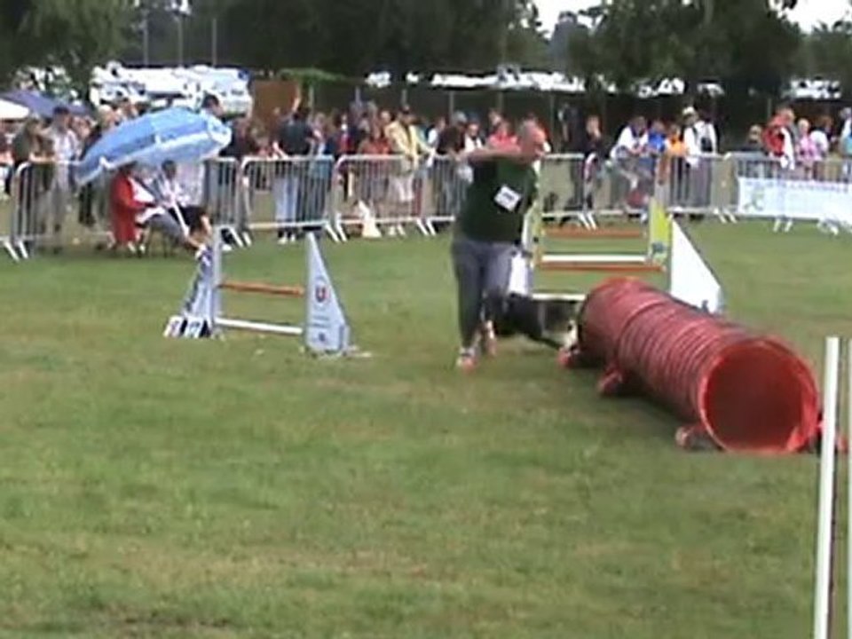 CANAILLE JUMPING 2D ANNONAY 2010