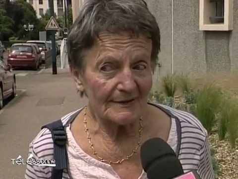 Micro libre caméra : Dur dur la vie associative à Paris