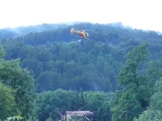 Treuillage de personnes isolées par un hélico de la SC