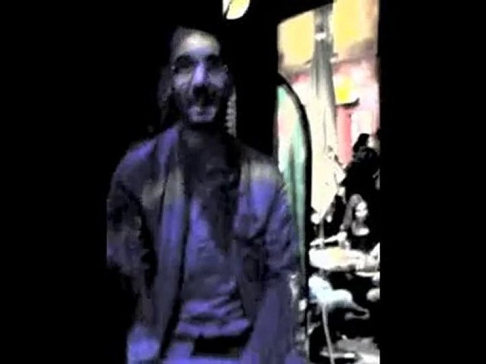 alex sur mia paper planes juin2010.m4v.ff.mp4.ff