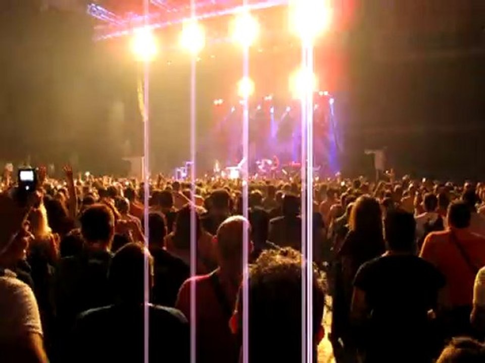 Billy Idol - Flesh For Fantasy (Live - Athens 2010)