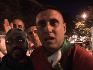 Les Algériens de France fêtent le match nul contre l'Angleterre