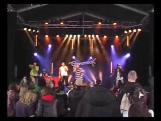 Casa Crew live au festival Garorock  ( France)  Part 2
