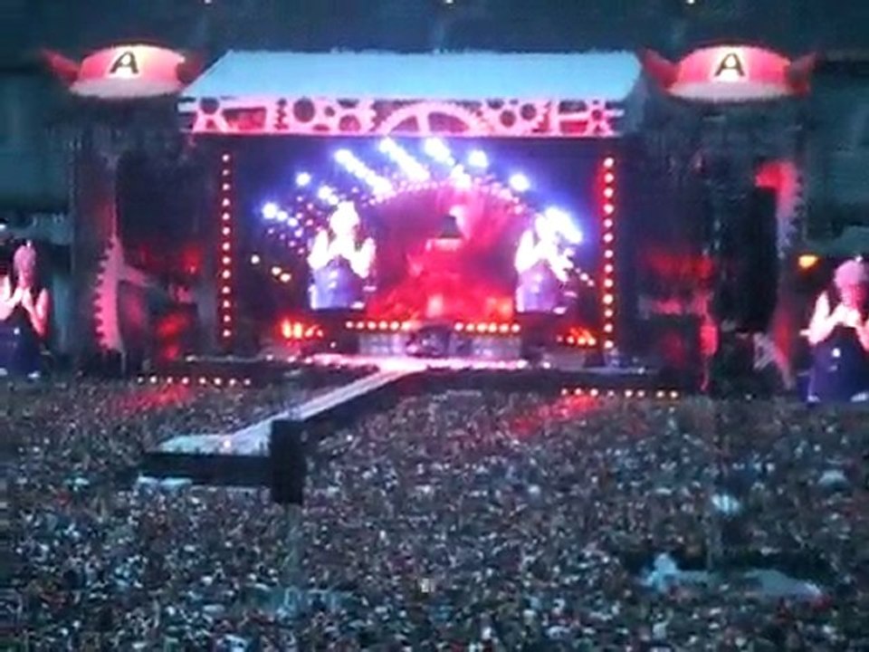 AC DC Hell's Bells live au Stade de France 18 juin 2010