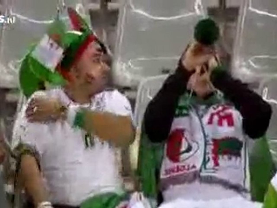 Vuvuzela Fun  Engleterre - Algérie Coupe du Monde 2010