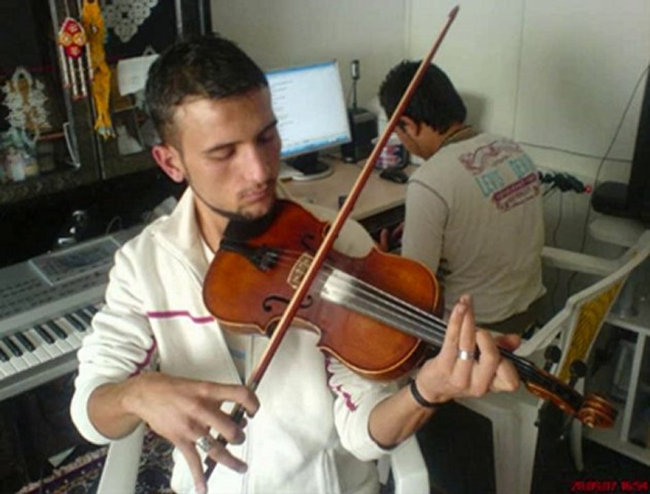 BÖYLEDİR BİZİM SEVDAMIZ