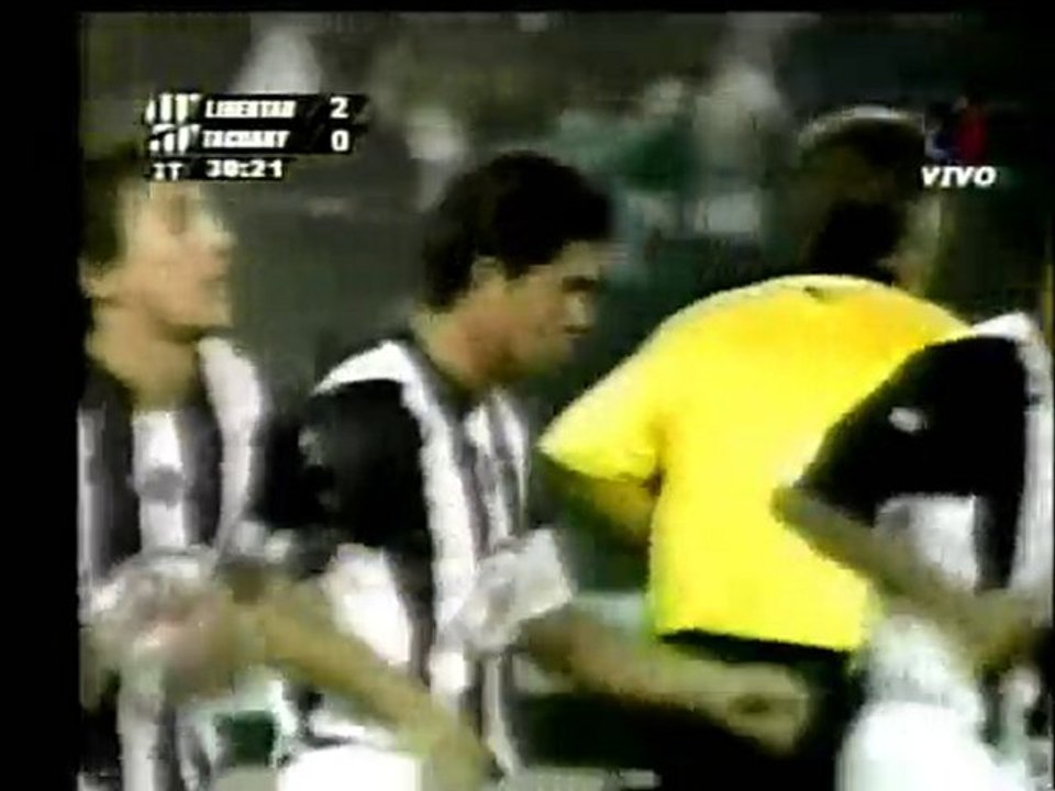ROBERTO "TOTO" GAMARRA