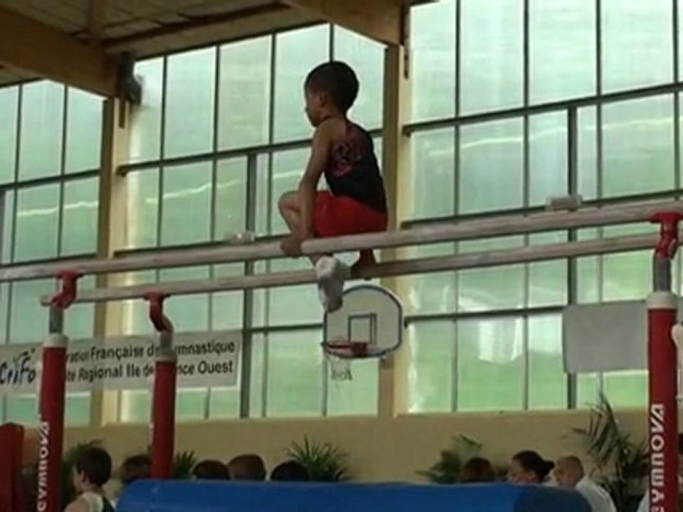 Gymnastique Poussins 13/06/2010 Bures sur Yvette