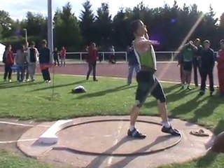 record de ligue junior 18m60 poids de 6kg