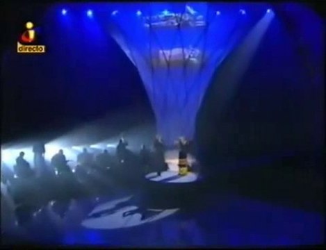 Caetano Veloso and Lila Downs Burn It Blue