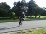 FATAL RIDER stunt derbi 50 cc a VOIR !!! street monster