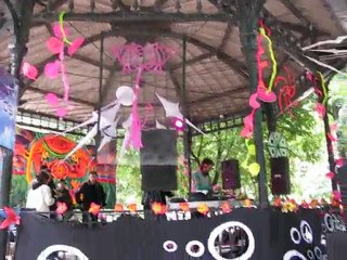 Kiosque a musique1 20-06-10 Gaia concept Déco Organik Garden