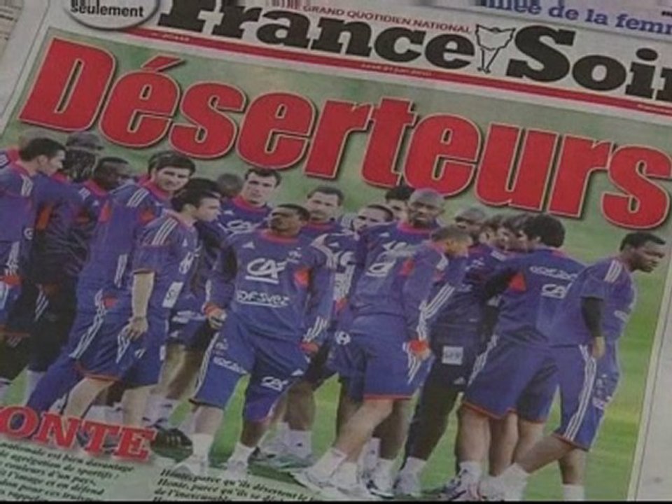 France return to World Cup training