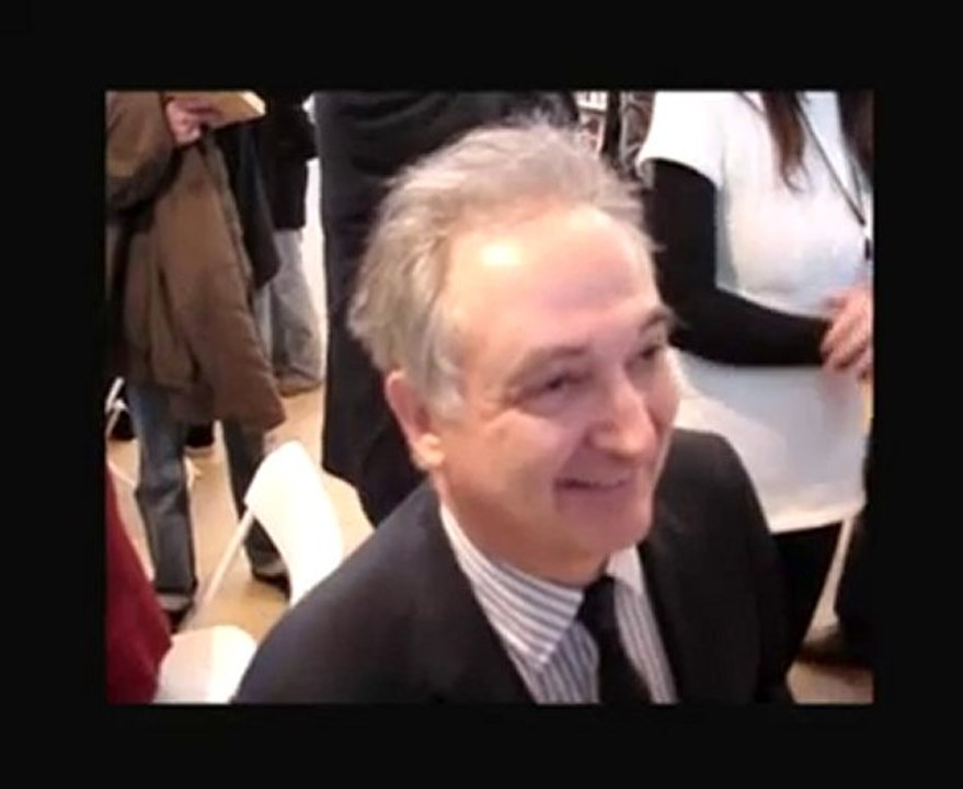 Attali face à We Are Change Paris