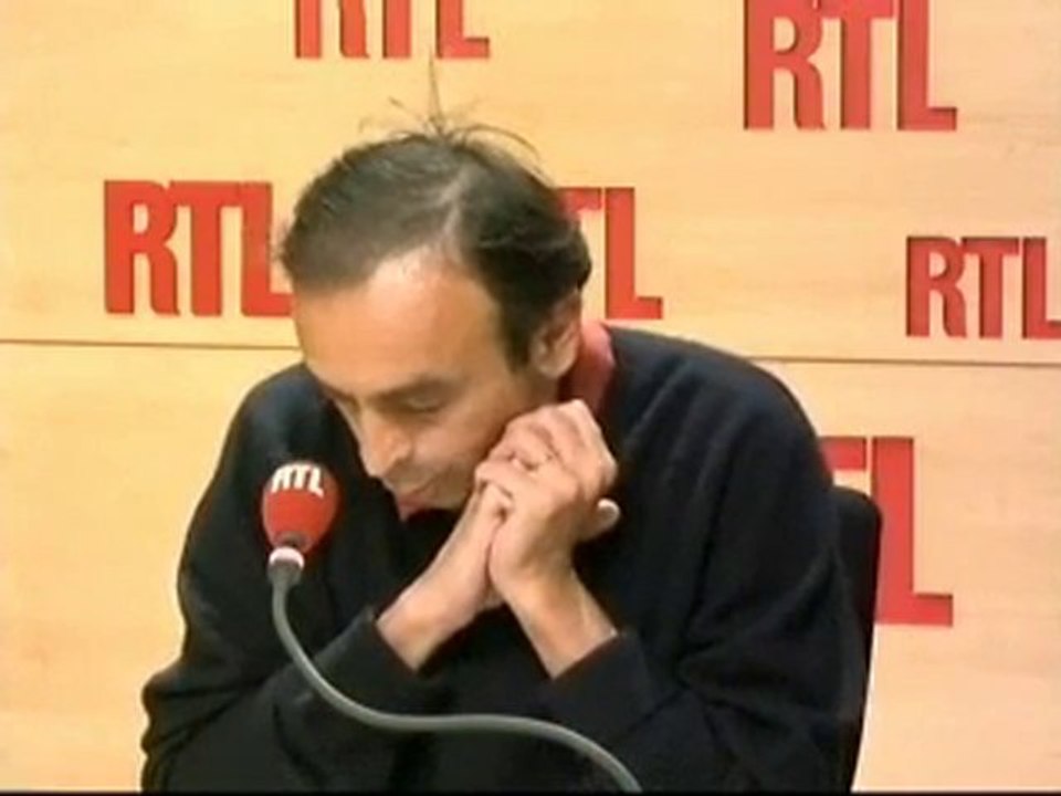 Zemmour Chez ces Bleus-là, la France est un pays de Bouffons