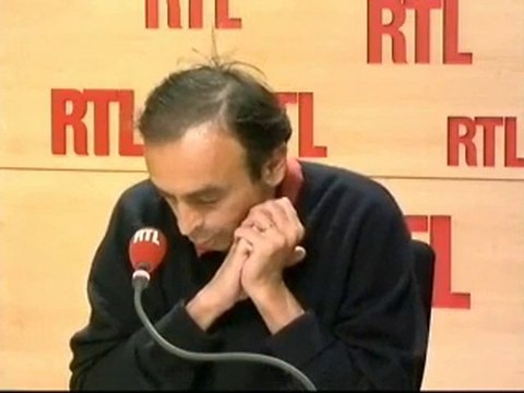 Zemmour Chez ces Bleus-là, la France est un pays de Bouffons