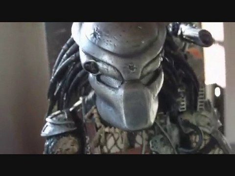 PREDATOR HOT TOYS