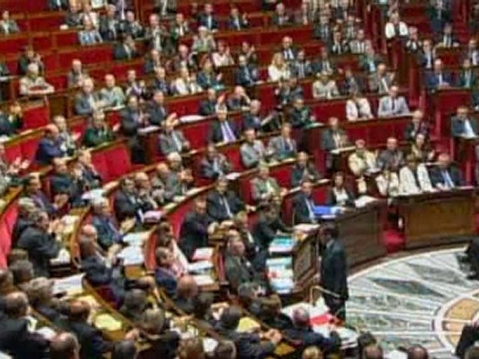 Fillon soutient Woerth