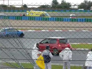 Défilé sportives Renault au WSR 2010