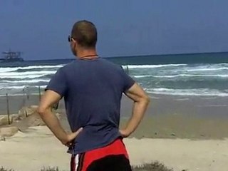 בוקר של גלישת גלים - החיים הטובים