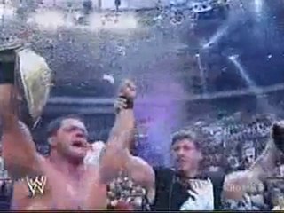 Vilain Pingouin Salut Salaud featuring  Chris Benoit