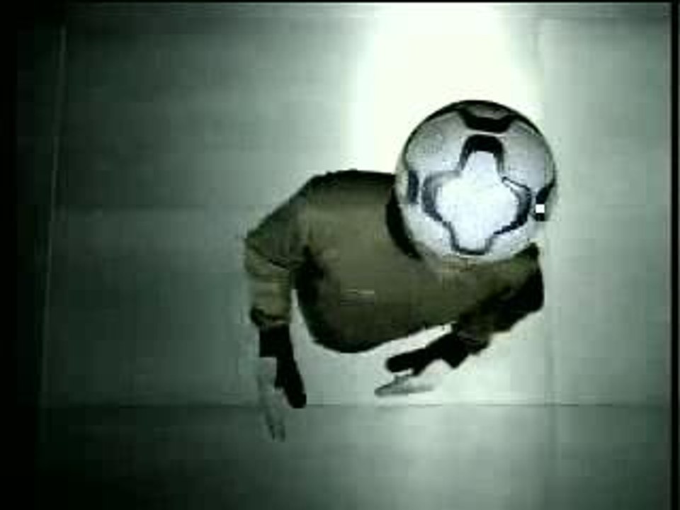 nikefreestyle2_ronaldinho10.com