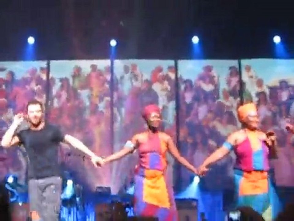 Le salut  Zénith de Paris le 19.06.2010
