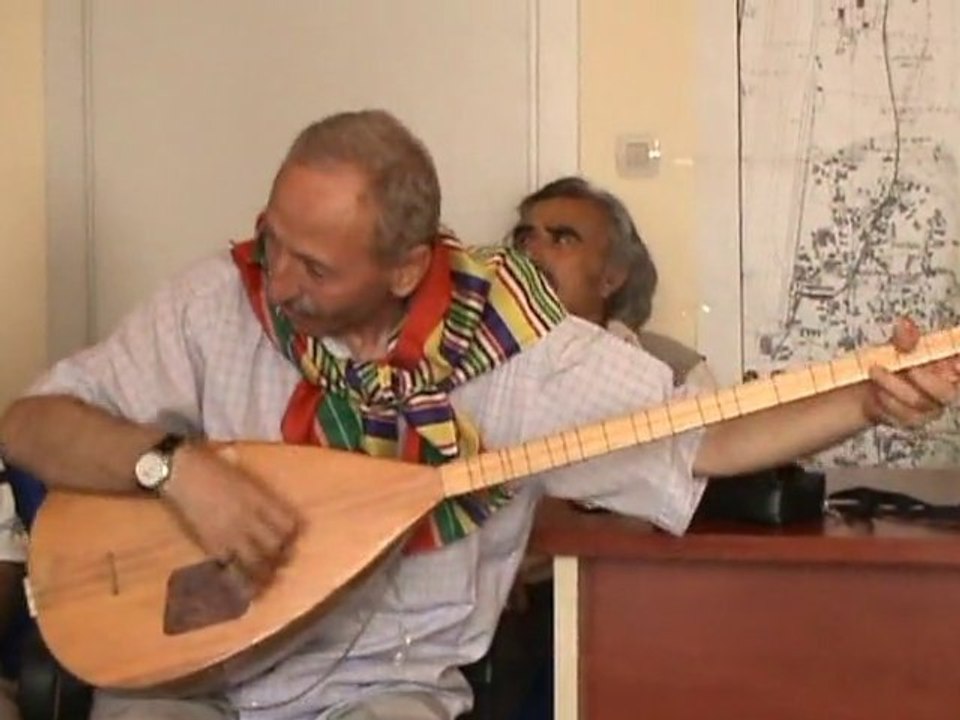 Aşık Selahattin Kazanoğlu - Gönül Bahçesinde Çift Gül Ağacı