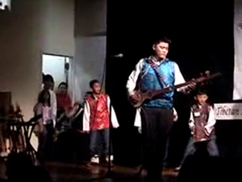 @ Tibetan Singer Musician Tenzin Ngawang