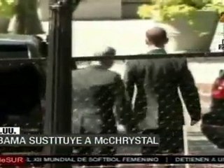 EE.UU. reemplaza al responsable de tropas en Afganistán