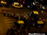Come si attraversa la strada a Mumbai