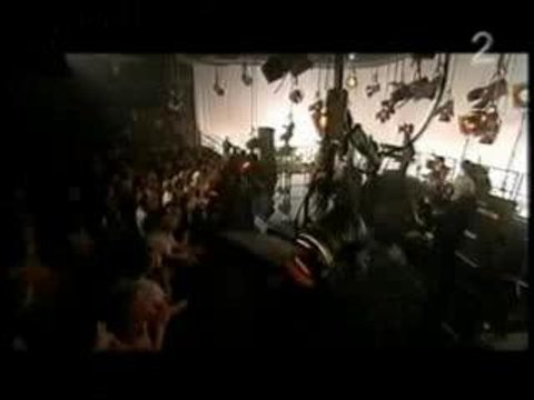 Robbie Williams - Come Undone