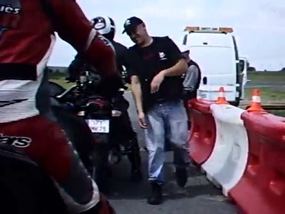 10 06 10 FMA day's à Carole (Cam fixé sur le pot de liquide)