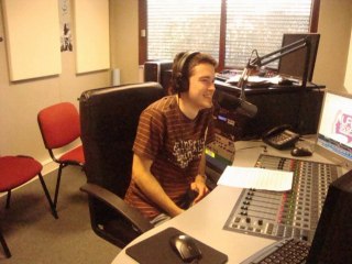 Max appelle France Inter pour remplacer Guillon [24/06/2010]