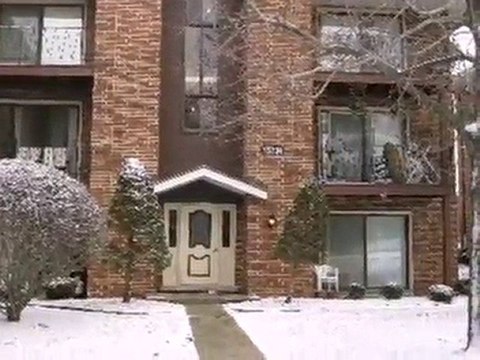 Homes for Sale - 6912 W 87th St Apt 2 - Burbank, IL 60459 -