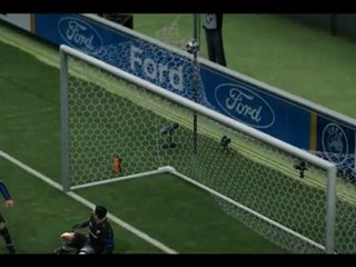 Coup franc du milieu de terrain PES10