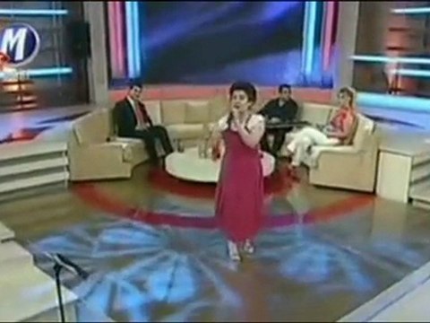 Ayşe Taş-Ümitsiz bir bekleyiş hasreti var içimde HD