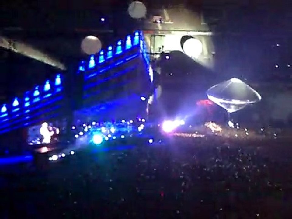 Muse exogenesis Symphony Part 1 12062010 Stade de France