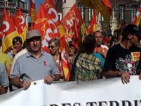 MANIF A DOUAI DEFENSE DE LA RETRAITE A 60 ANS