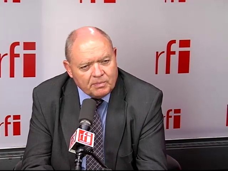 René Dosière, député PS, sur la réduction du train de l'Etat