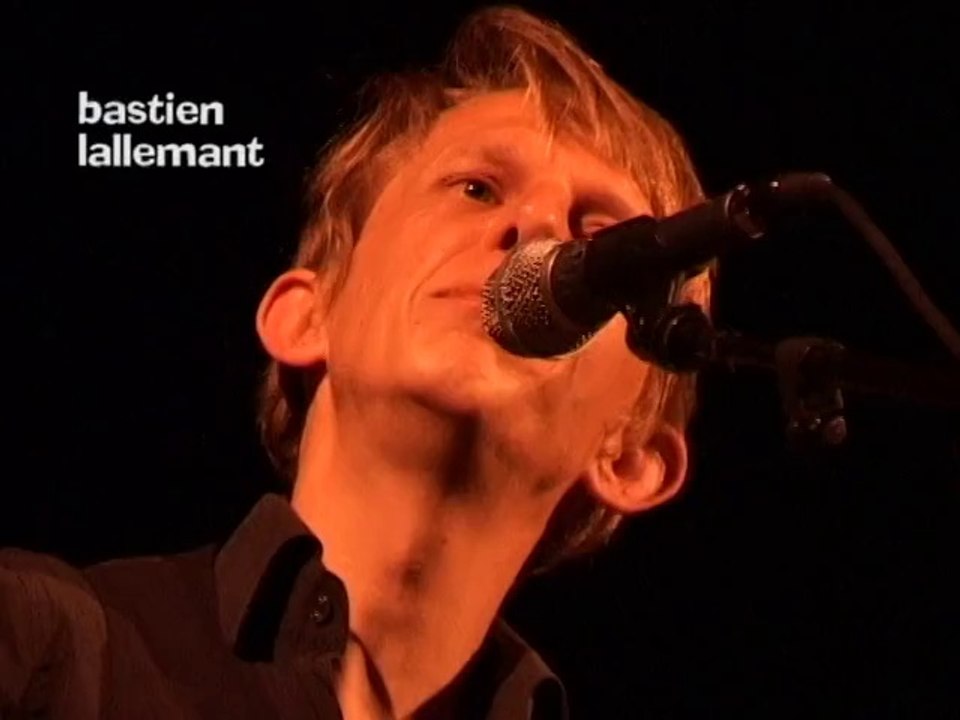 Bastien LALLEMANT aux Trois Baudets - une vie de chien